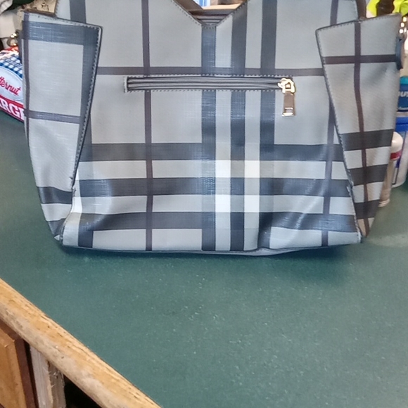 Purse - Picture 4 of 4